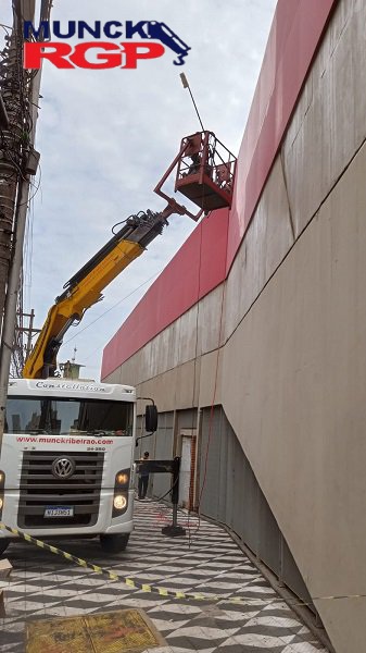Caminhão Munck Ribeirão Preto Agilidade, Segurança e Eficiência